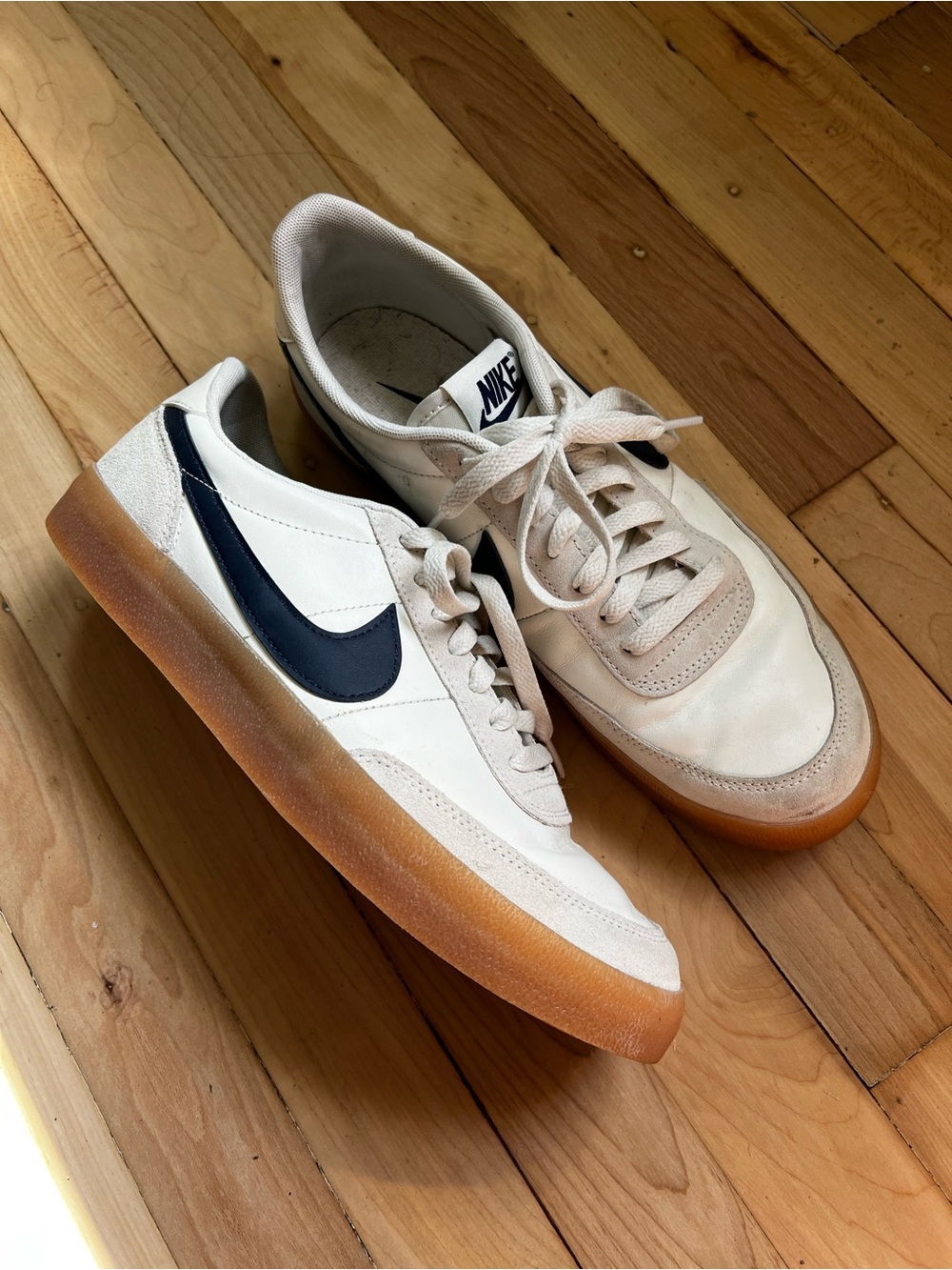 Nike Men’s White Sneakers with Navy Swoosh and Gum Sole
